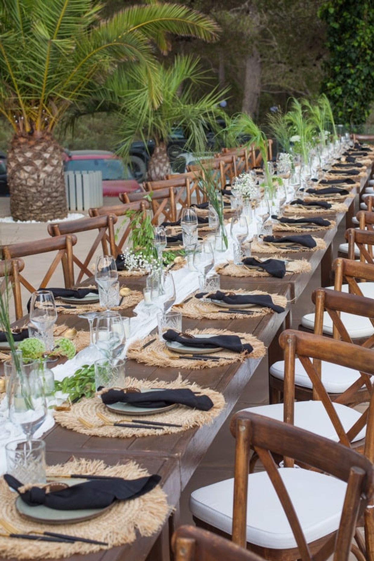 Tables, chairs & decoration