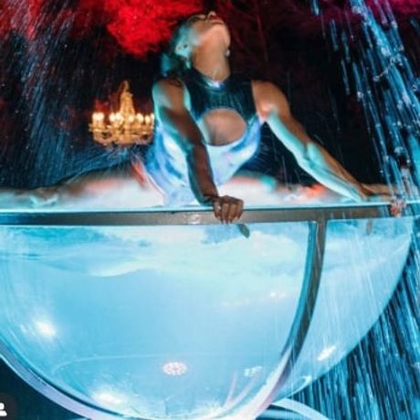 Show girls Ibiza event planner